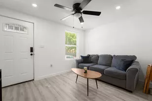 45 Anthony St, Austin, TX 78702 - Photo 7