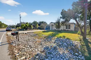 20703 Ridgeview Rd, Lago Vista, TX 78645 - Photo 3