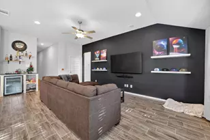 20703 Ridgeview Rd, Lago Vista, TX 78645 - Photo 13