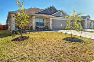 202 Canadian River Trl, Hutto, TX 78634 - Photo 3