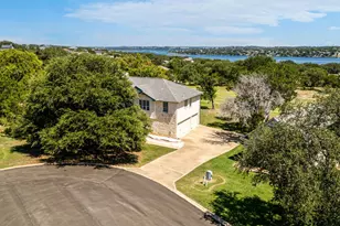 18682 Champions Cir, Lago Vista, TX 78645 - Photo 3