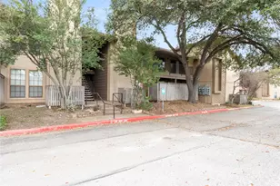 1202 Thorpe Ln, San Marcos, TX 78666 - Photo 17