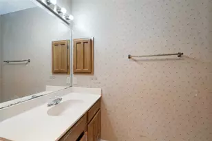 1202 Thorpe Ln, San Marcos, TX 78666 - Photo 11