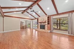 207 Leisurewoods Dr, Buda, TX 78610 - Photo 7