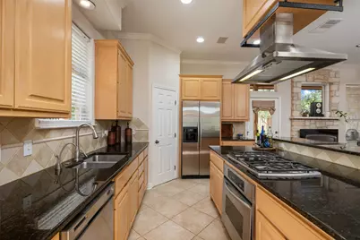 1016 Merlene Drive, Austin, TX 78732 - Photo 7