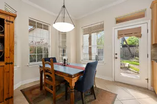 1016 Merlene Dr, Austin, TX 78732 - Photo 9