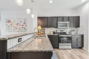 13001 Tinker St, Manor, TX 78653 - Photo 9