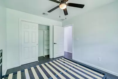 6202 Carnation Terrace, Austin, TX 78741 - Photo 25