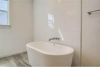 2624 Metcalfe Road #7, Austin, TX 78741 - Photo 15