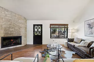 2008 Matthews Ln, Austin, TX 78745 - Photo 11