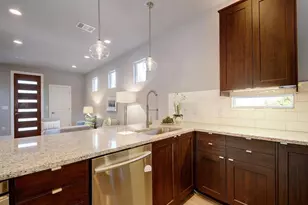 5308 Downs Dr, Austin, TX 78721 - Photo 5