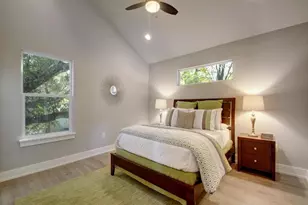 5308 Downs Dr, Austin, TX 78721 - Photo 9