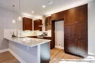 5308 Downs Dr, Austin, TX 78721 - Photo 1