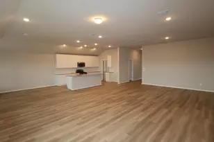 13709 Warnock Trl, Manor, TX 78653 - Photo 5