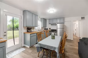 445 W Vaughan St, Bertram, TX 78605 - Photo 5