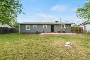 445 W Vaughan St, Bertram, TX 78605 - Photo 17