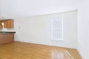 711 W 32nd St, Austin, TX 78705 - Photo 5