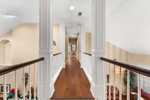 4 Tiburon Dr, The Hills, TX 78738 - Photo 15