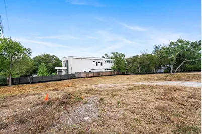 6300 Forest Hills Drive, Austin, TX 78746 - Photo 13