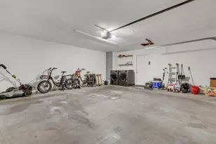 10809 Parkfield Dr, Austin, TX 78758 - Photo 21