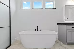 109 Star Thistle Trail, Georgetown, TX 78628 - Photo 17