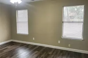 10511 Robinwood Cir, Austin, TX 78758 - Photo 15