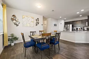 204 Rochester Ln, Hutto, TX 78634 - Photo 17