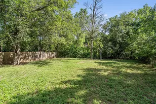 5501 Spring Meadow Rd, Austin, TX 78744 - Photo 23