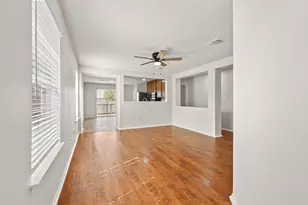 5624 Sunday Silence Dr, Del Valle, TX 78617 - Photo 5