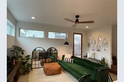 1806 Haskell #2, Austin, TX 78702 - Photo 9