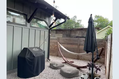 1806 Haskell #2, Austin, TX 78702 - Photo 15