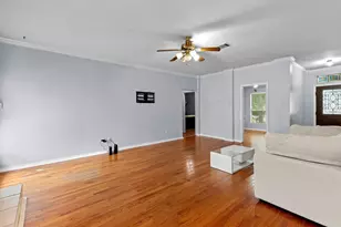 11737 Rydalwater Ln, Austin, TX 78754 - Photo 11