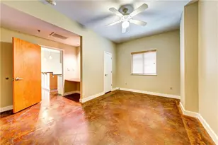 711 W 26th St, Austin, TX 78705 - Photo 11