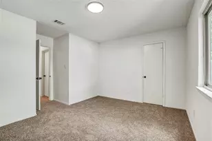 902 King Albert St, Austin, TX 78745 - Photo 17