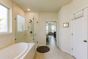2021 Matlock Cir, Hutto, TX 78634 - Photo 19