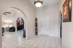 909 W 3rd St, Taylor, TX 76574 - Photo 5