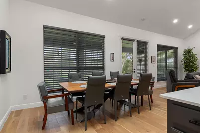 346 The Oaks Boulevard, Elgin, TX 78621 - Photo 9