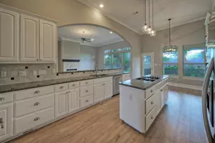 12012 Uplands Ridge Dr, Bee Cave, TX 78738 - Photo 15