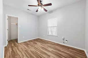 2906 Pearl St, Austin, TX 78705 - Photo 17