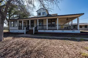 1501 Beaver Ln, Florence, TX 76527 - Photo 1
