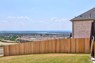 8013 Shining Flor Run, Lago Vista, TX 78645 - Photo 35
