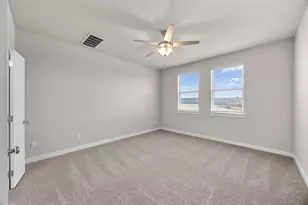 8013 Shining Flor Run, Lago Vista, TX 78645 - Photo 17