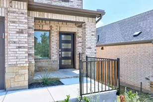 8013 Shining Flor Run, Lago Vista, TX 78645 - Photo 3