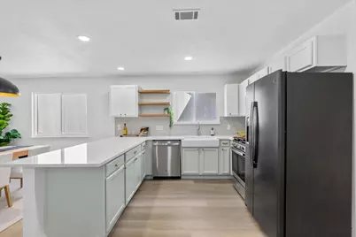 13000 Meadowheath Cove, Austin, TX 78729 - Photo 7