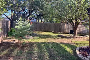 7409 Potters Trail, Austin, TX 78729 - Photo 37