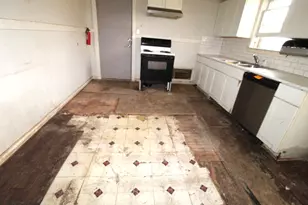 1411 W Main St, Gatesville, TX 76528 - Photo 5