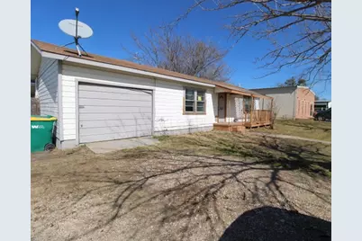 1411 W Main Street, Gatesville, TX 76528 - Photo 3