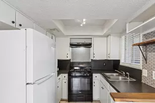 4703 Sagebrush Cir, Austin, TX 78745 - Photo 7
