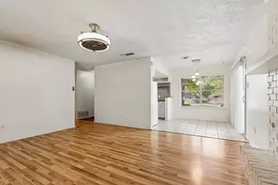 4703 Sagebrush Cir, Austin, TX 78745 - Photo 3