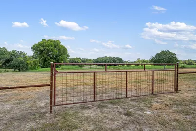 121 Dog Run, Burnet, TX 78611 - Photo 13